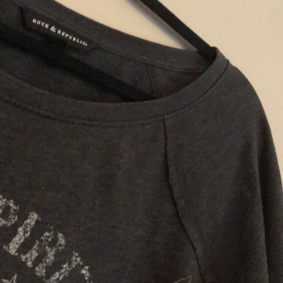 Top - Picture 2 of 2